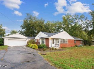 548 N Broad St, Lexington, TN 38351