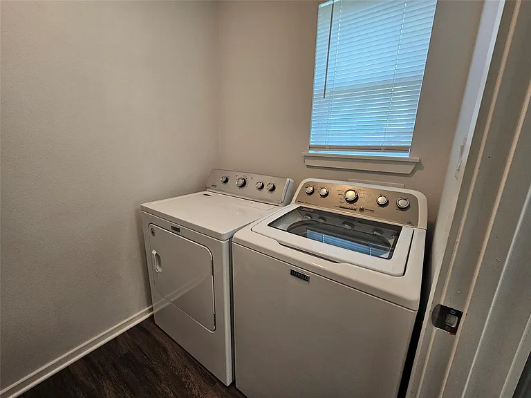 16721 Hamilton Point Cir — Photo 26