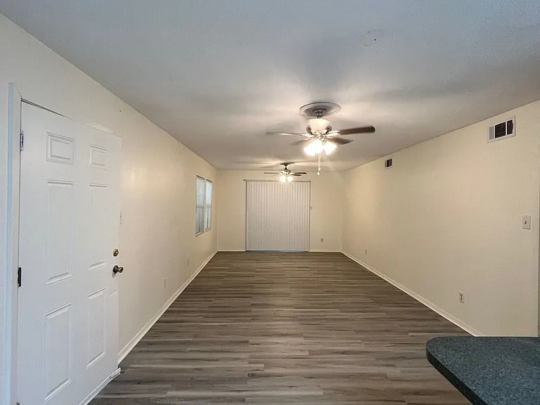 2300 Rusty Ln — Photo 3