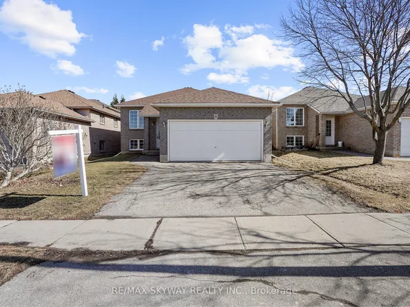 8 Bradley Ln, Brantford, ON N3T 6R5