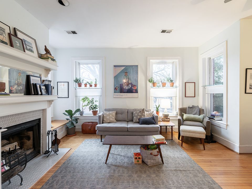 Living room configuration 1