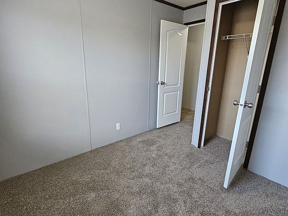 5th image of 2758 W Robin Dr