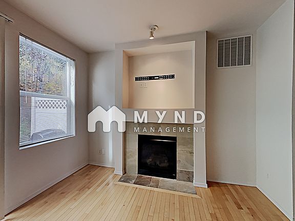 4th image of 21507 42nd Ave S APT P3