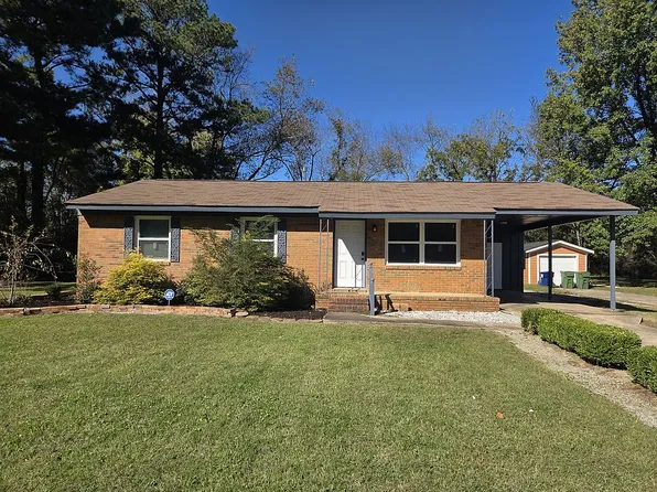 3006 Love Dr NW, Huntsville, AL 35816
