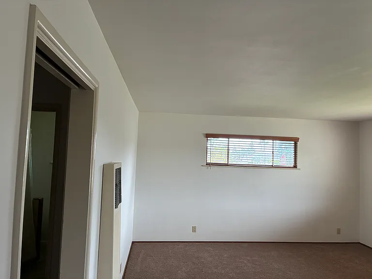 54 N Dunning St — Photo 3