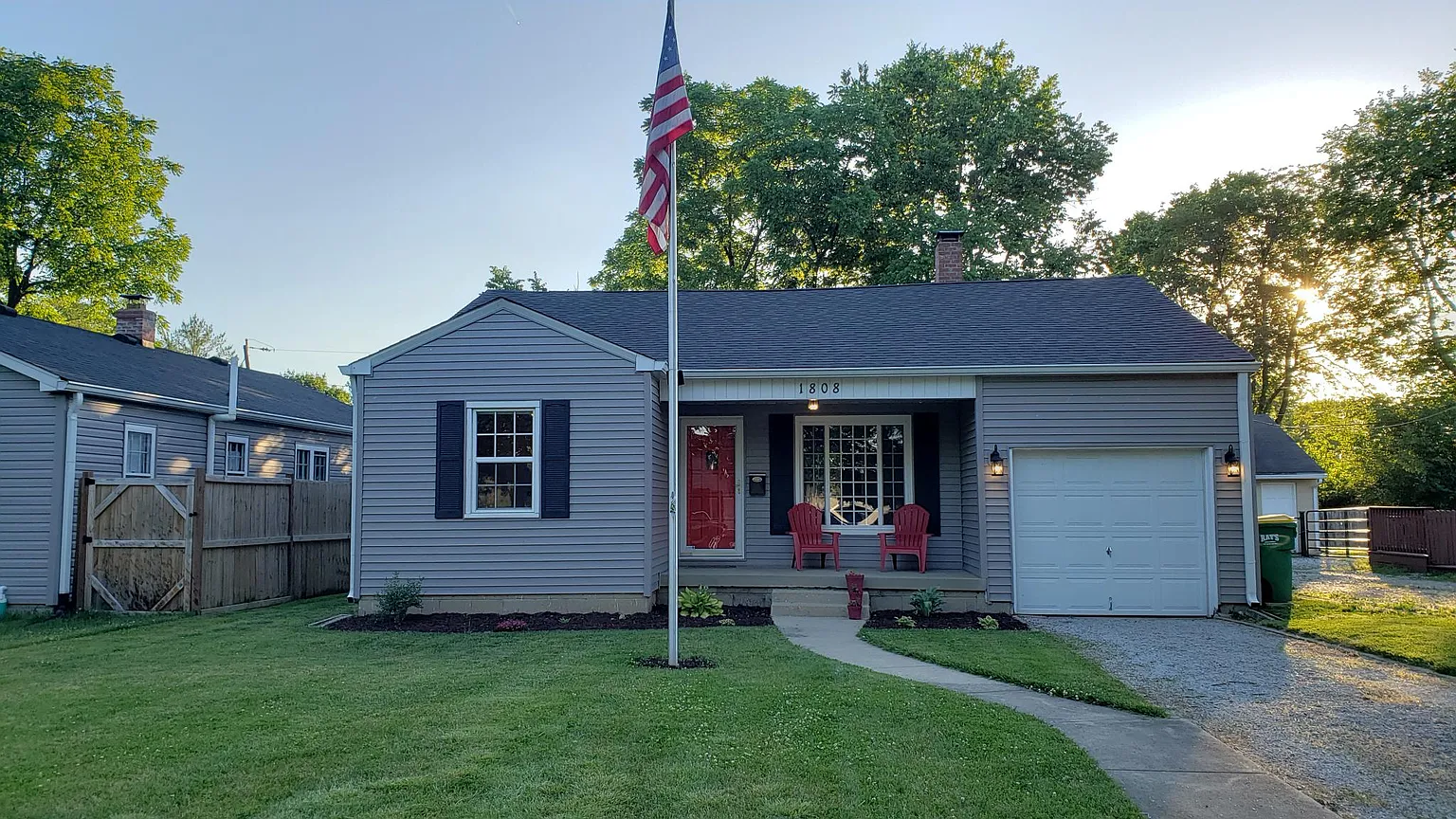 1808 Mac Arthur Ln photo 1