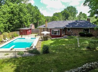 58167 Orchard Ln, Elkhart, IN 46528