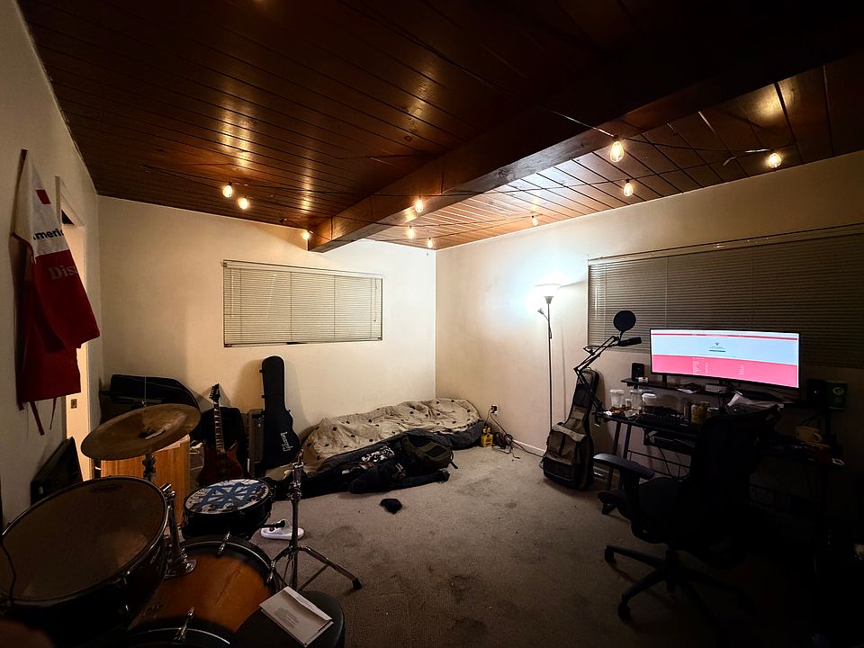 2nd image of 22751 Miranda St