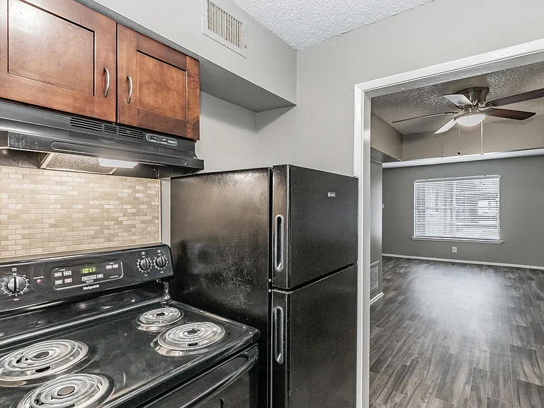 Chapel Creek Apartments — Photo 58