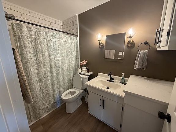 5th image of 1349 Kenton St