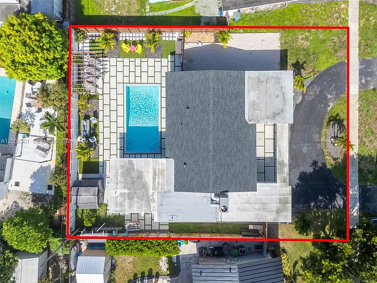 3609 SW 23rd St — Photo 34