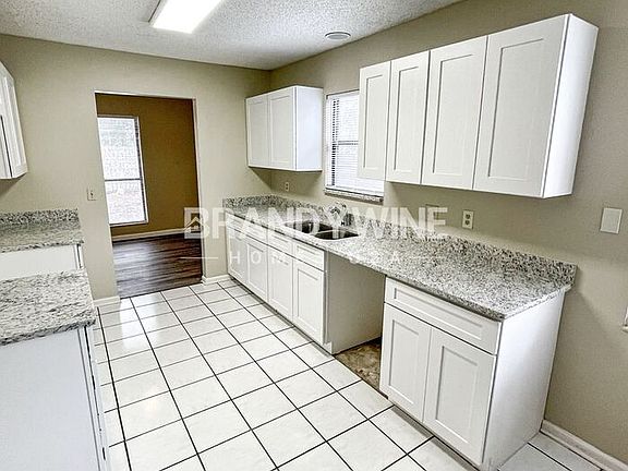 4th image of 3930 English Colony Dr S