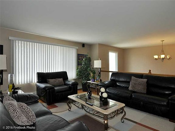 3rd image of 138 Leonard Ave