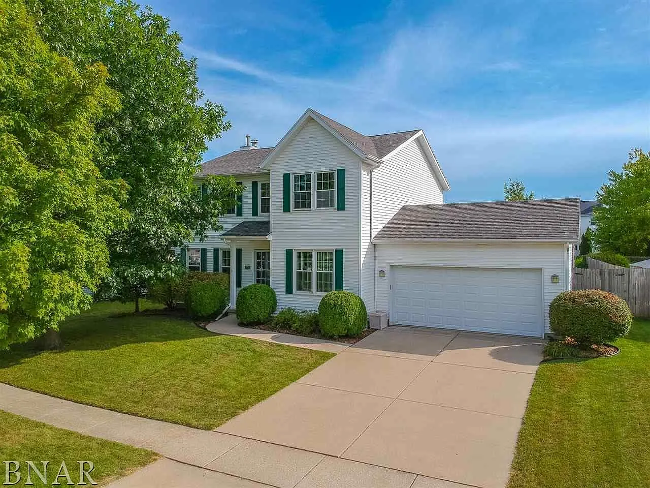 1706 Royal Pointe Dr photo 1