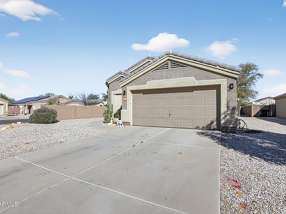 5th image of 1624 E CARDINAL Drive