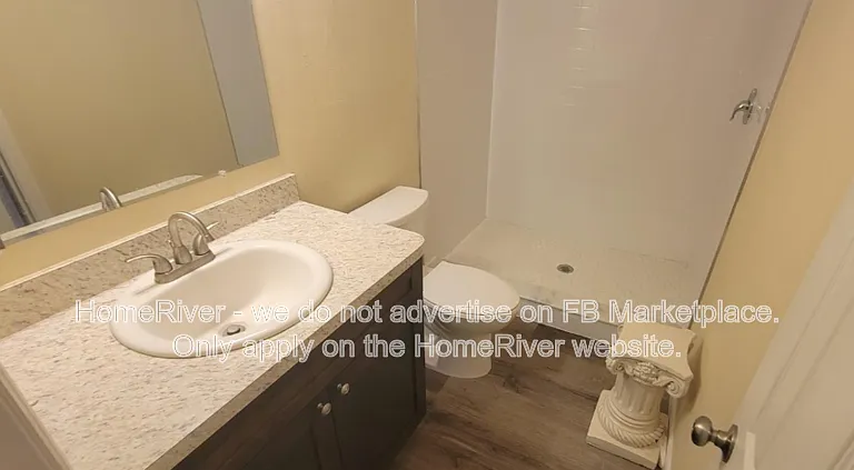 6010 Laketree Ln #H — Photo 13