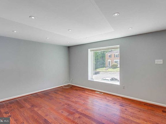 2nd image of 9068 Loreleigh Way