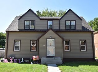 4857 N 19th St #A & B, Milwaukee, WI 53209