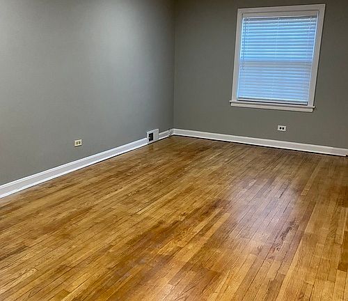 2nd image of 4401 W Wrightwood Ave Unit 2