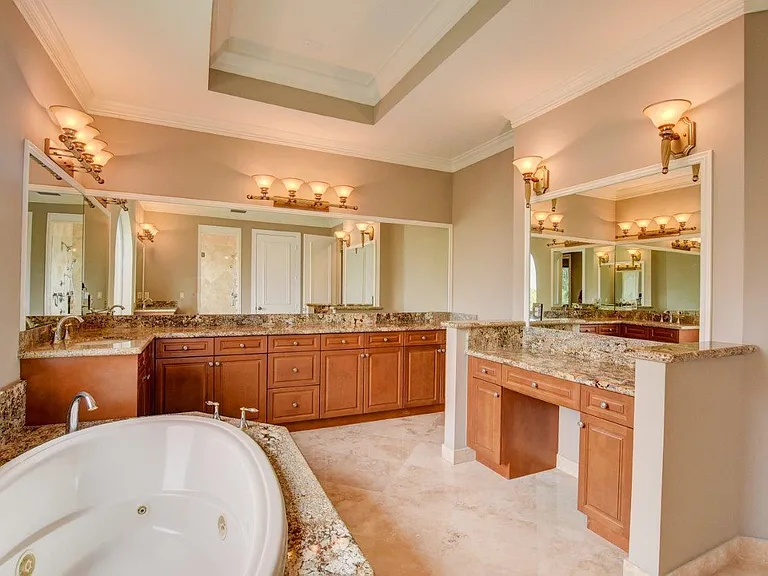 6669 Cobia Cir — Photo 34