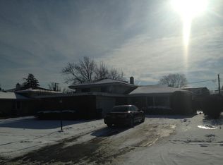 7639 Davis St, Morton Grove, IL 60053