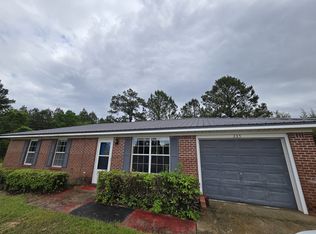 335 Beauville Dr, Dothan, AL 36303