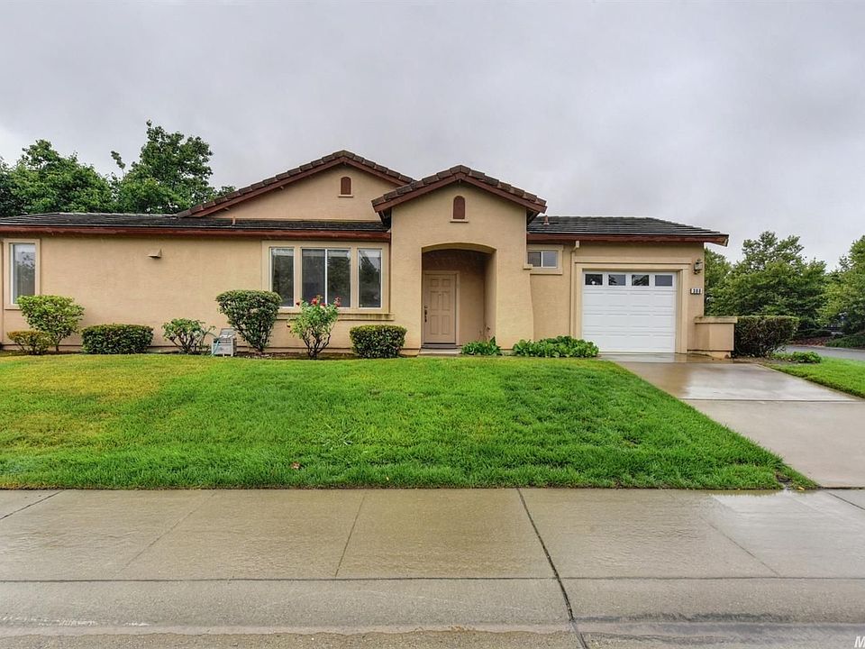 1st image of 300 Hatton Ct