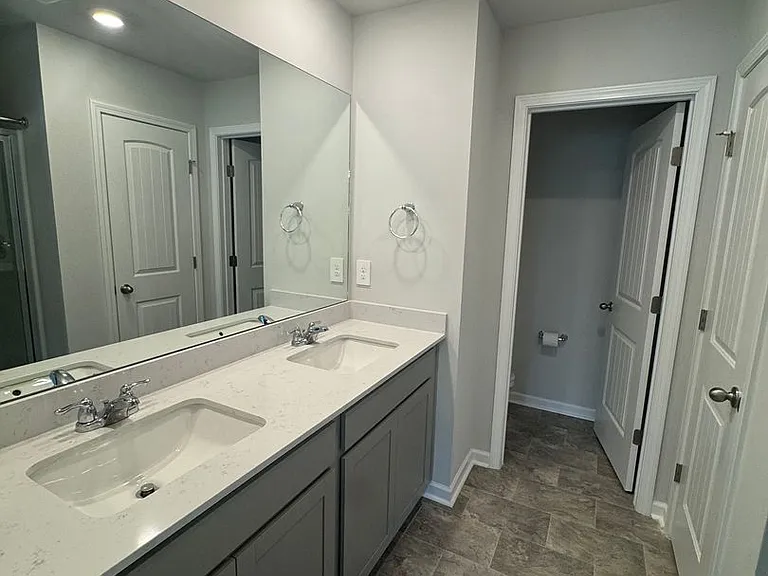 1406 Walker Way — Photo 16