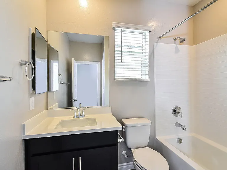 4336 Latitude Valley Ct — Photo 18