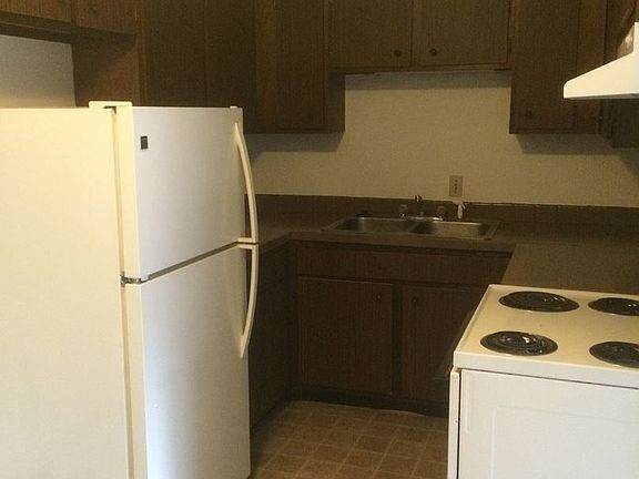 5th image of 2430 Beech St APT 07