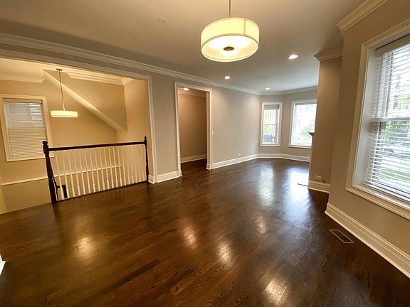 2nd image of 3728 N Magnolia Ave #1