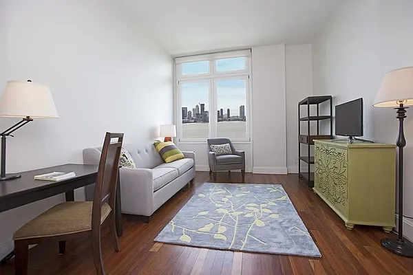 Rented by Olshan Realty | media 7