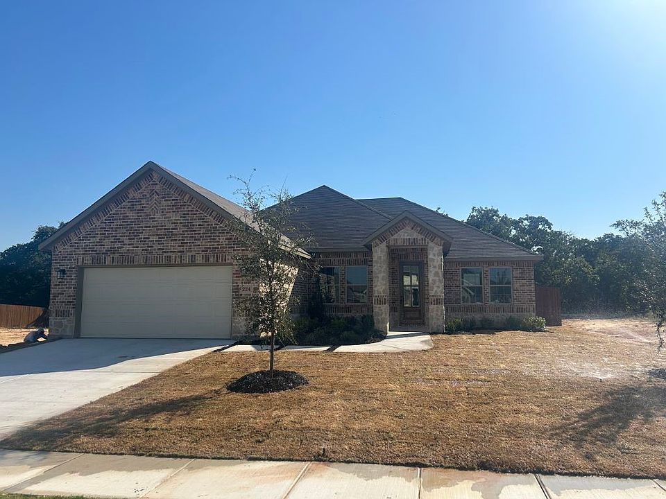 1st image of 224 Rosemary Dr
