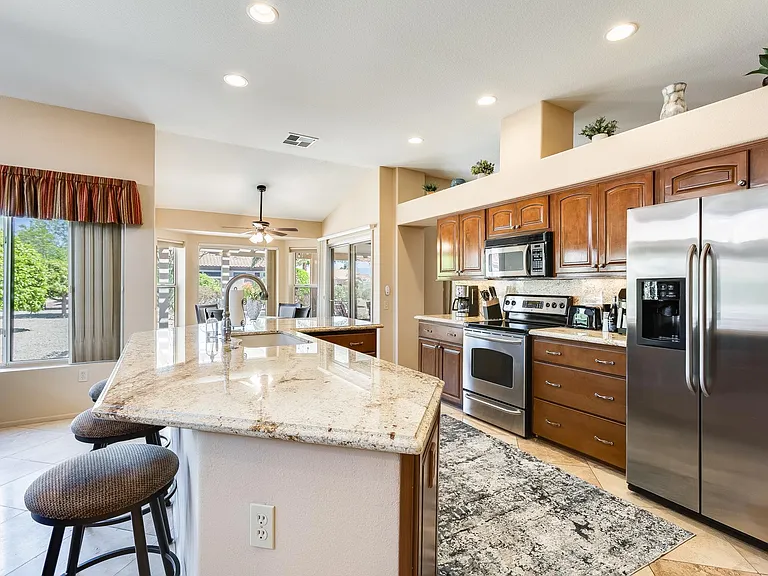 22903 N Shorthorn Ct — Photo 12