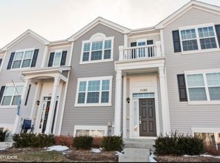 1120 Alta Vista Dr, Pingree Grove, IL 60140
