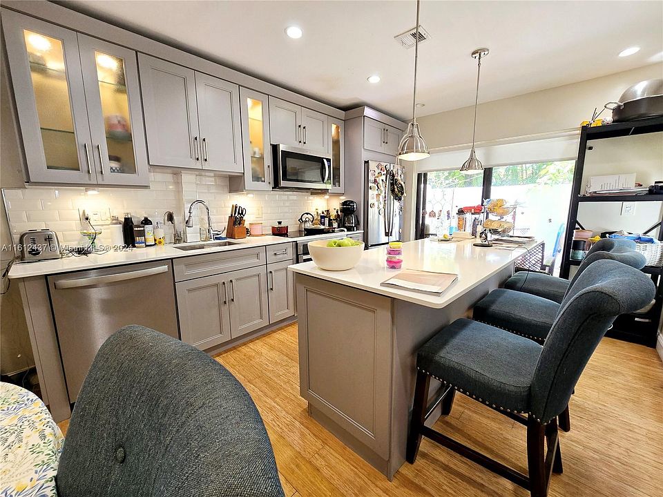 1st image of 20941 Bay Ct #1272