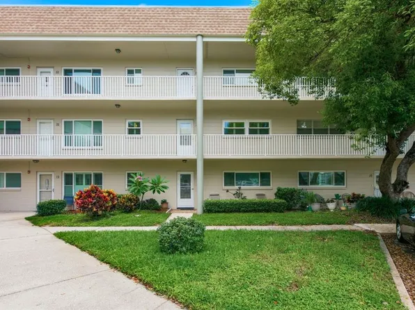 2440 World Parkway Blvd APT 34, Clearwater, FL 33763