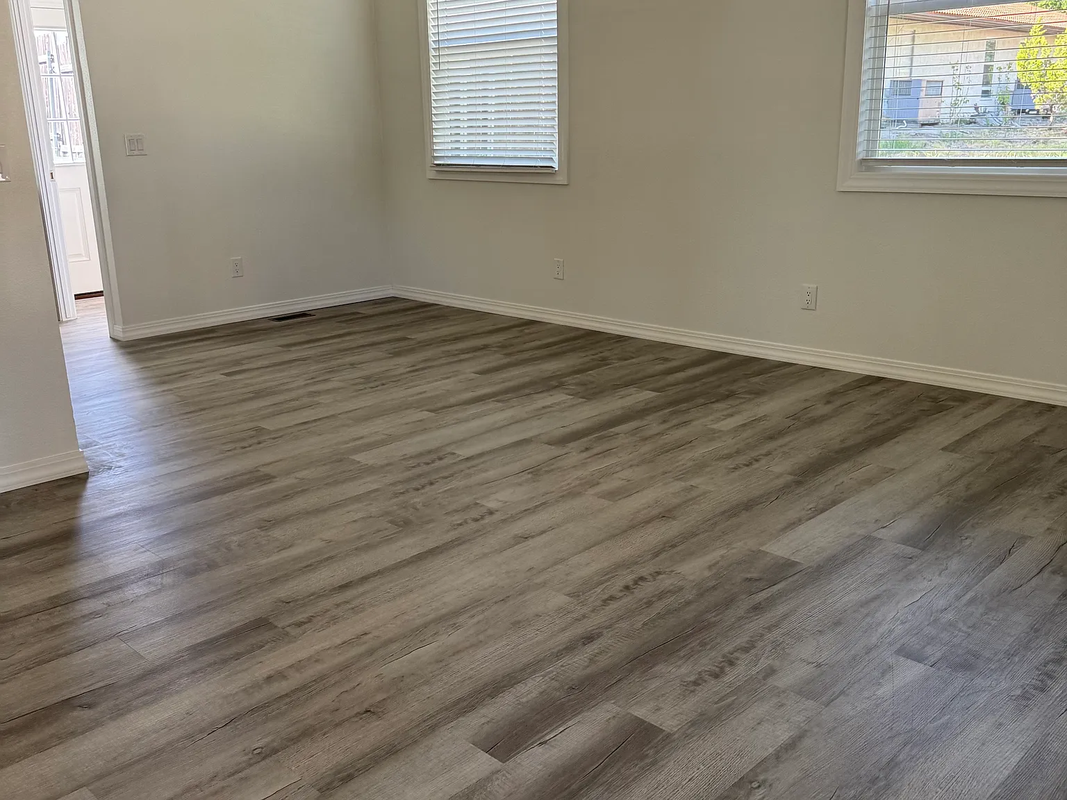 5435 Palma Ave — Photo 2