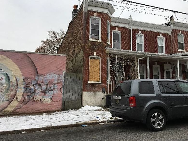 2nd image of 1200 W 5th St