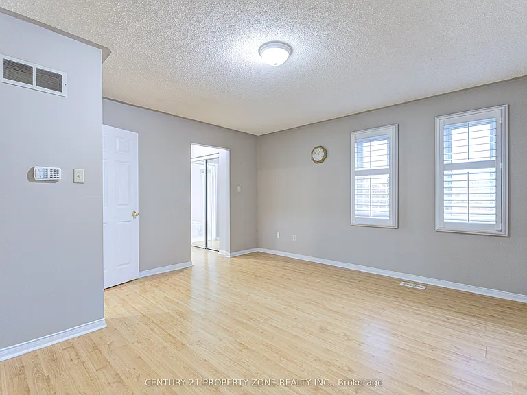 4 Compton Ct — Photo 23