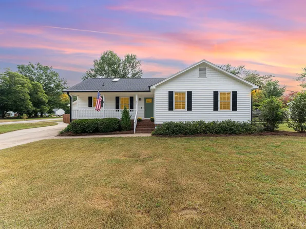 101 Mayodan Dr, Cary, NC 27511