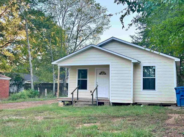 810 Florey St, Kilgore, TX 75662