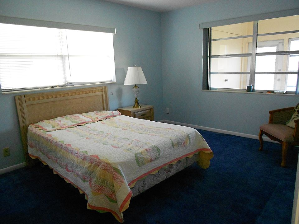 large 15x11 bedroom
