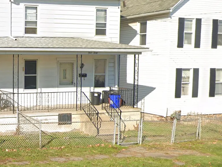 440 S 9th Ave — Photo 2