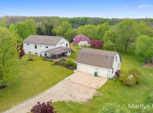 7850 W Parmalee Rd, Middleville, MI 49333