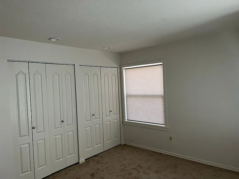 301 Tamarack Ave — Photo 12