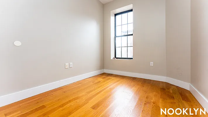 Rented by Nooklyn NYC LLC | media 14