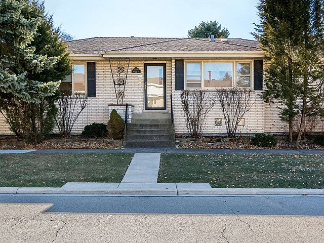 1st image of 3000 Sunnyside Ave