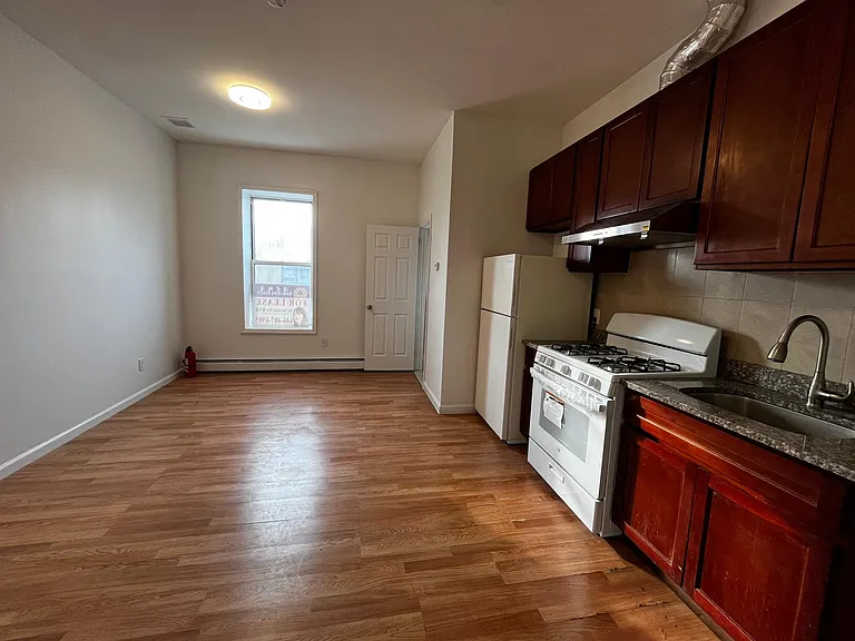 1934 86th St #2R — Photo 6