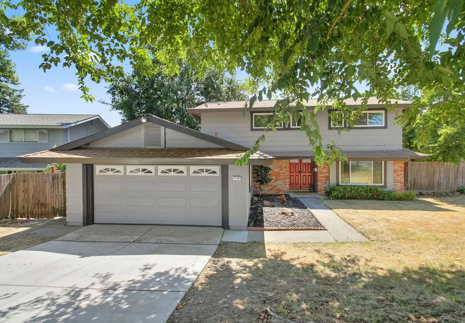 4 bed, 2.5 bath, 1744 sqft, $2,900 — Photo 2